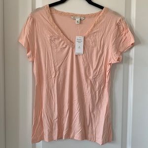 NWT BANANA REPUBLIC Pink Lace Detail V-neck Short Sleeves Top Size MP